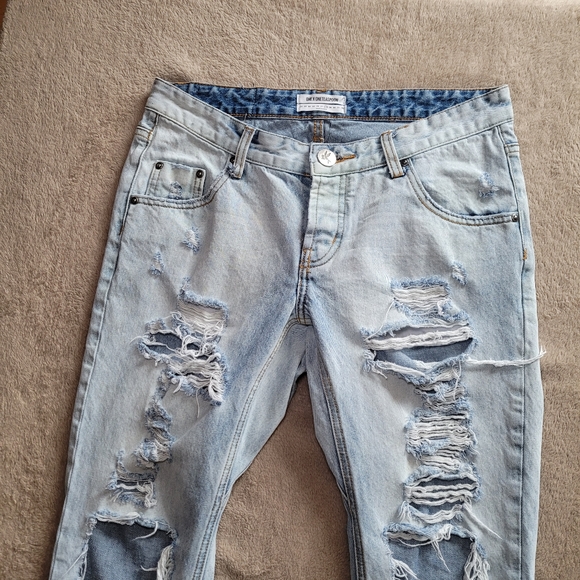 One Teaspoon Lonely Boy heavily distressed relaxed fit boyfriend jeans size 28 - Picture 3 of 16